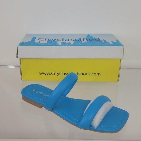 City Classified  Flat Sandals - Picture 2 of 7